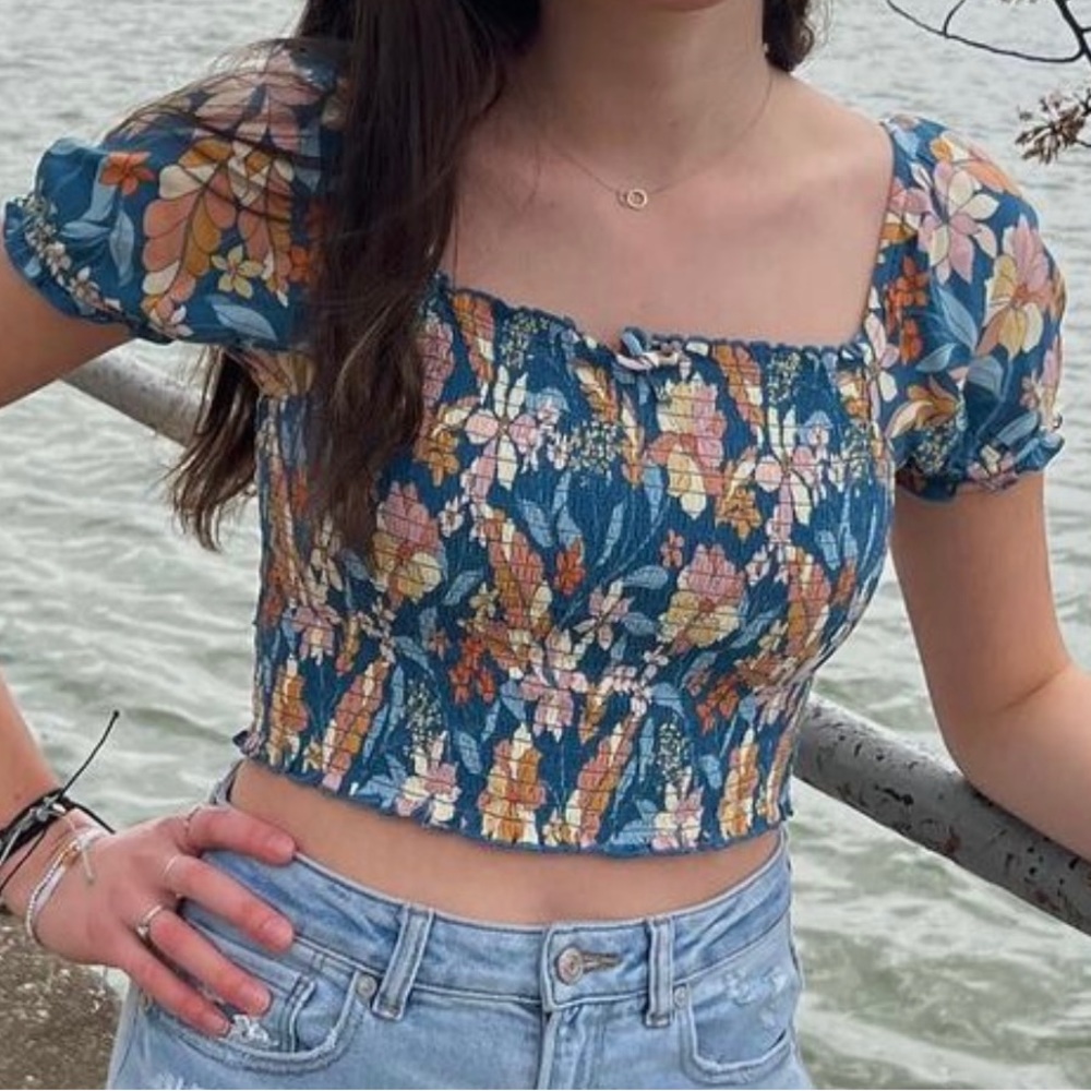 Aerie smocked floral top!
